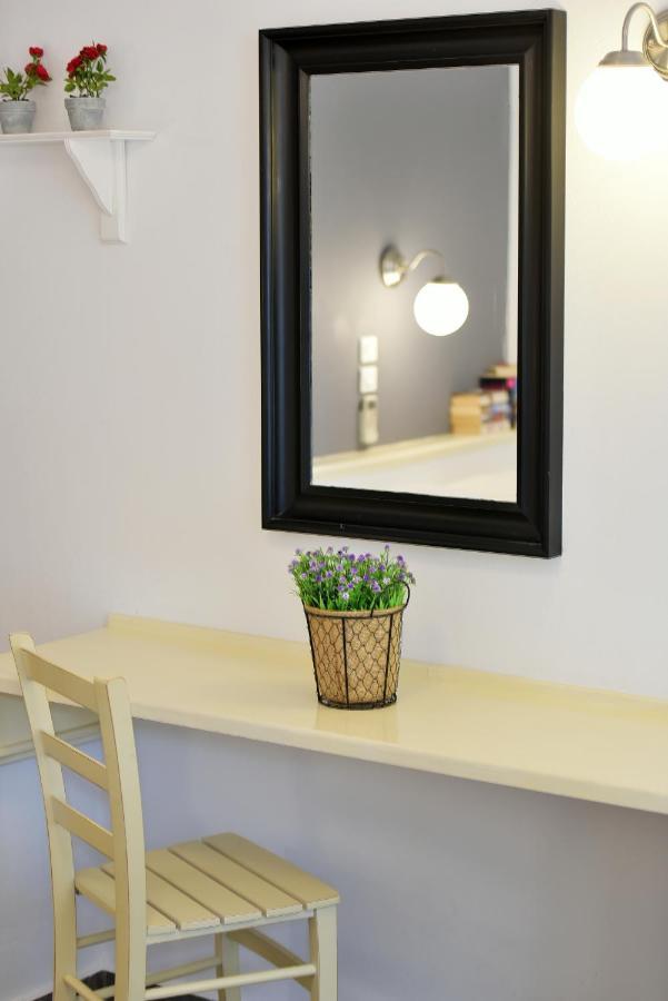 Piteoussa Rooms Hydra  Bagian luar foto