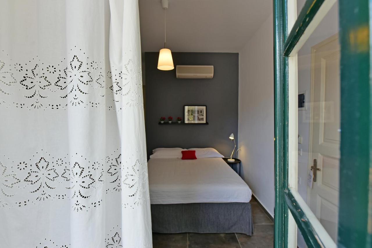 Piteoussa Rooms Hydra  Bagian luar foto