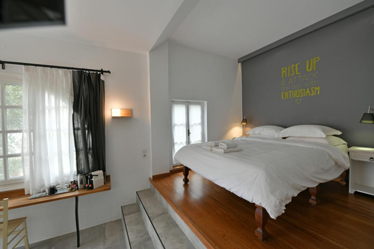Piteoussa Rooms Hydra  Bagian luar foto