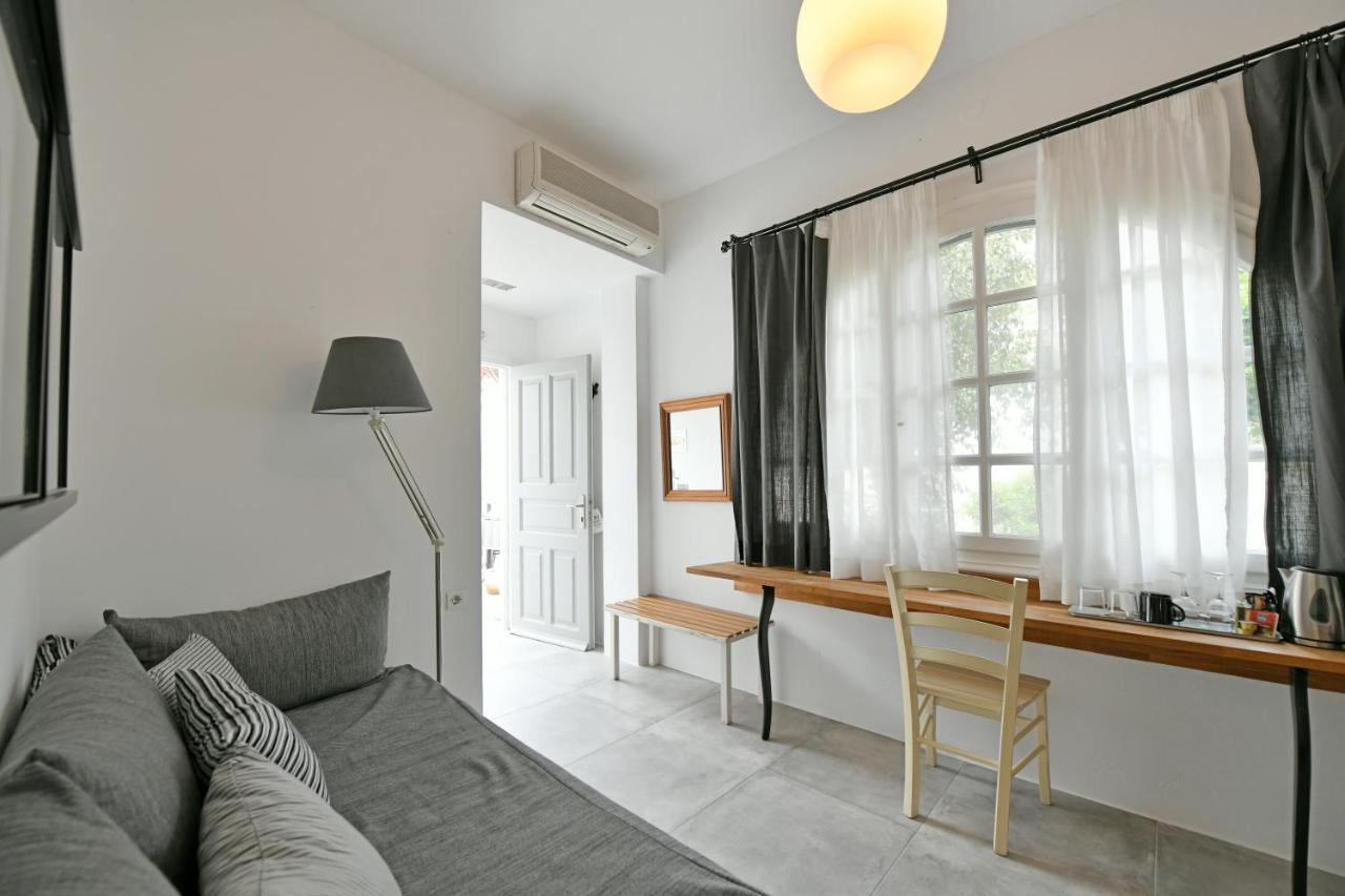 Piteoussa Rooms Hydra  Bagian luar foto